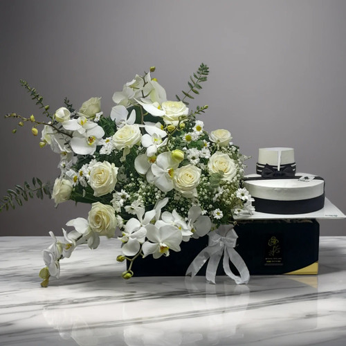 باکس گل و کیک