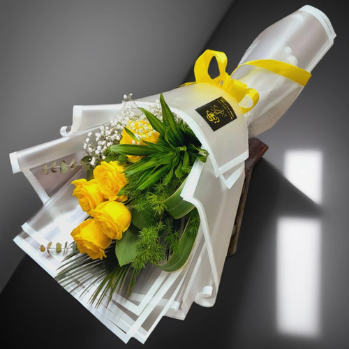 گلفروشی آنلاین ارومیه,دسته گل رز زرد