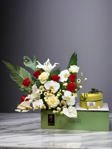 gift-box-flower-and-cake-combo-urmia